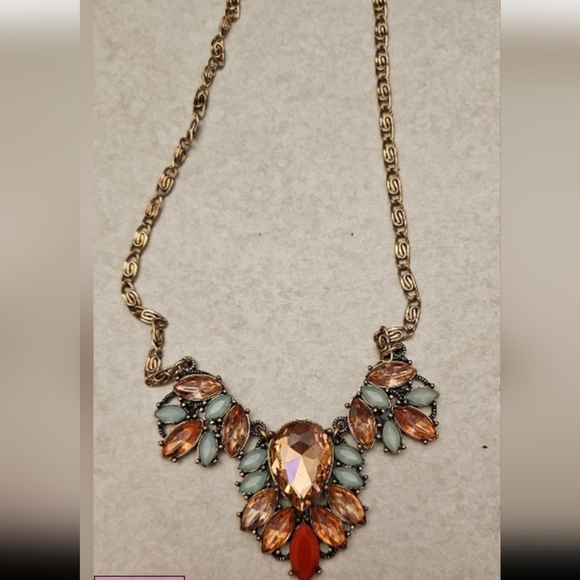 COPY - Beautiful statement piece - Picture 2 of 2